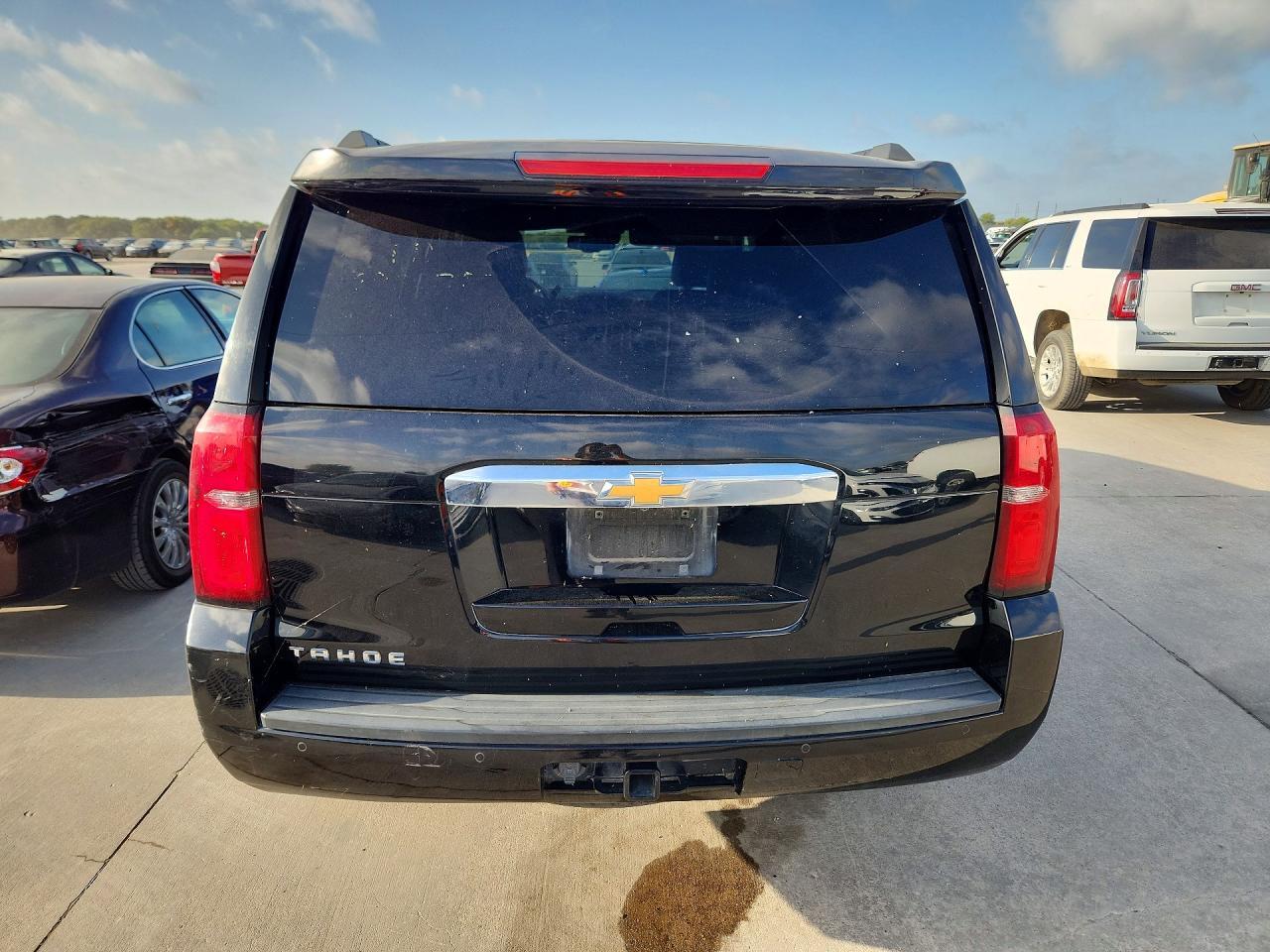 2017 CHEVROLET TAHOE C1500 LT — Фото 6 из 13