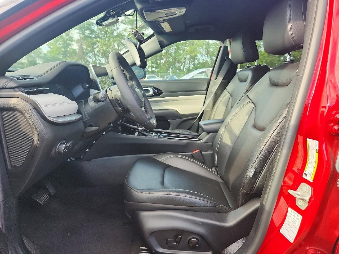 2025 JEEP COMPASS LIMITED — Фото 7 из 13