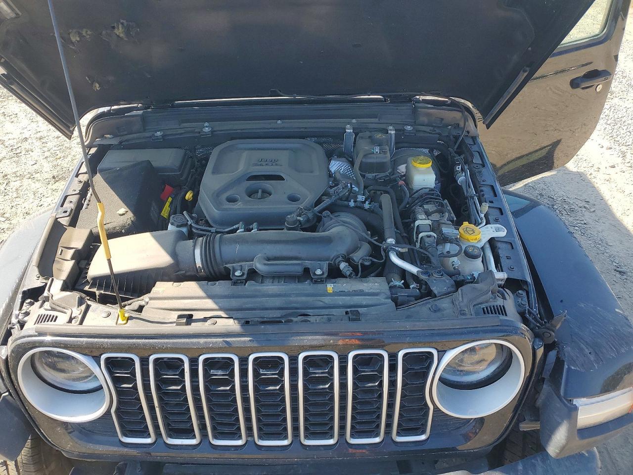 2025 JEEP WRANGLER SAHARA — Фото 12 из 13