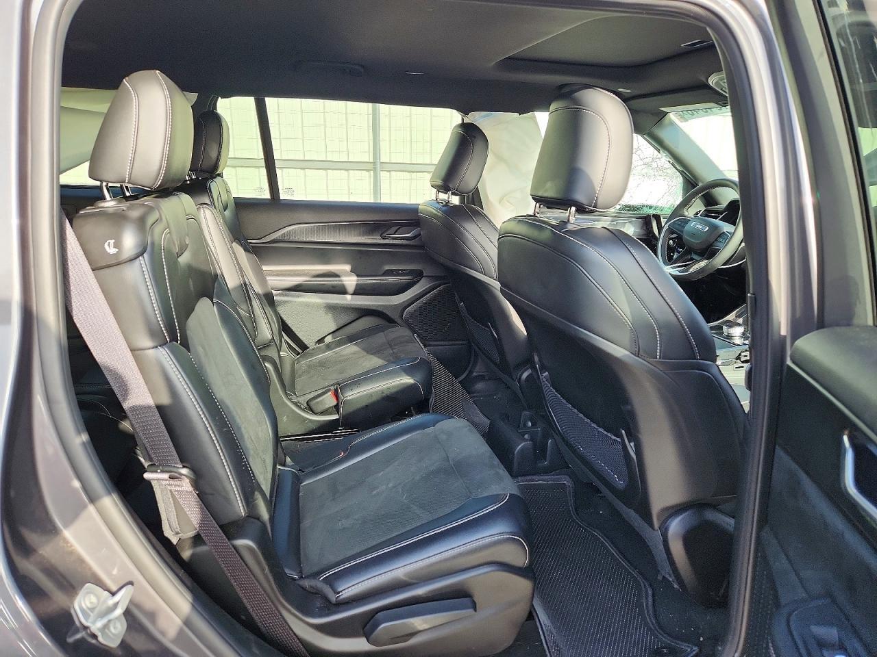 2025 JEEP GRAND CHEROKEE L LAREDO — Фото 11 из 13