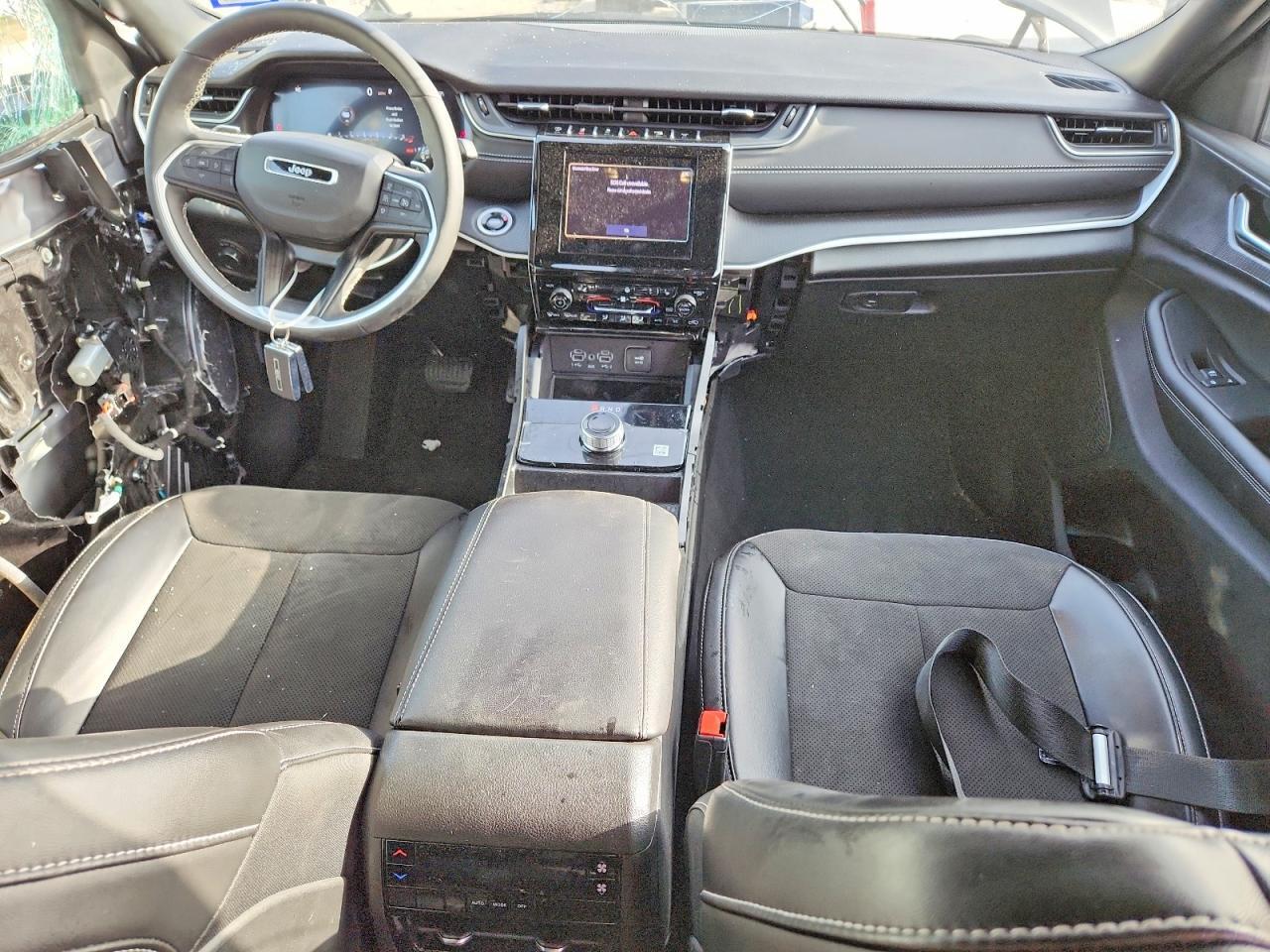 2025 JEEP GRAND CHEROKEE L LAREDO — Фото 8 из 13