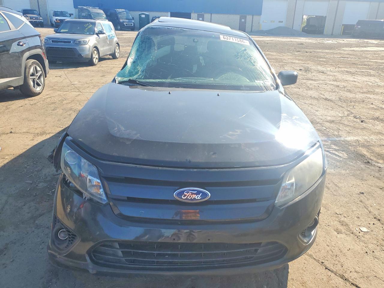 3FAHP0HA6BR219940 2011 FORD FUSION photo no. 5