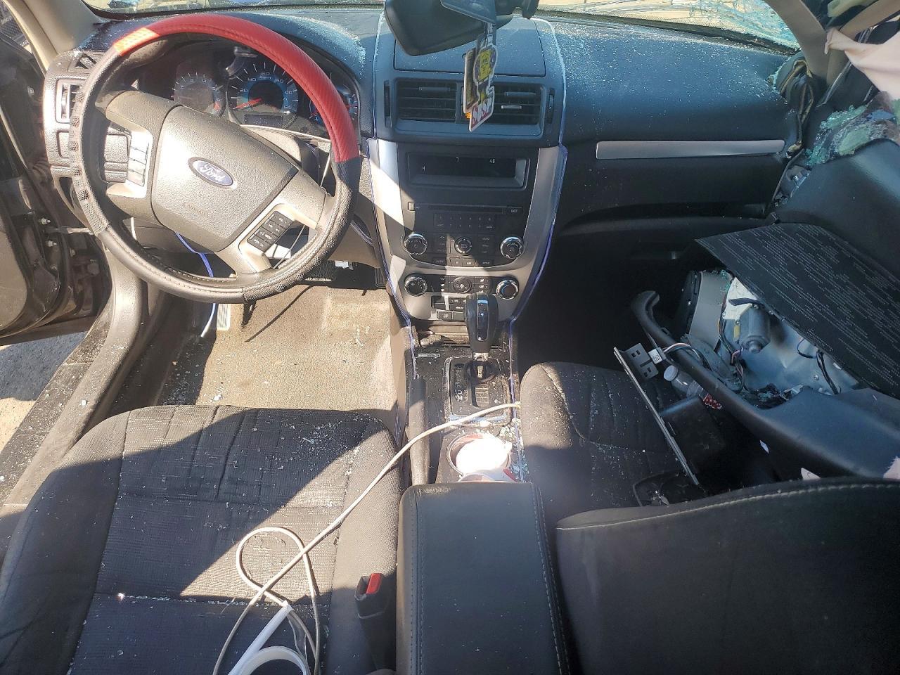 3FAHP0HA6BR219940 2011 FORD FUSION photo no. 8