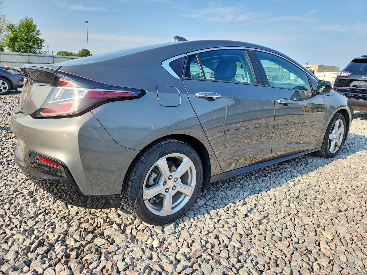 2017 CHEVROLET VOLT LT — Фото 3 из 12