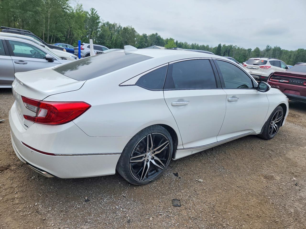 2021 HONDA ACCORD TOURING — Фото 3 из 13