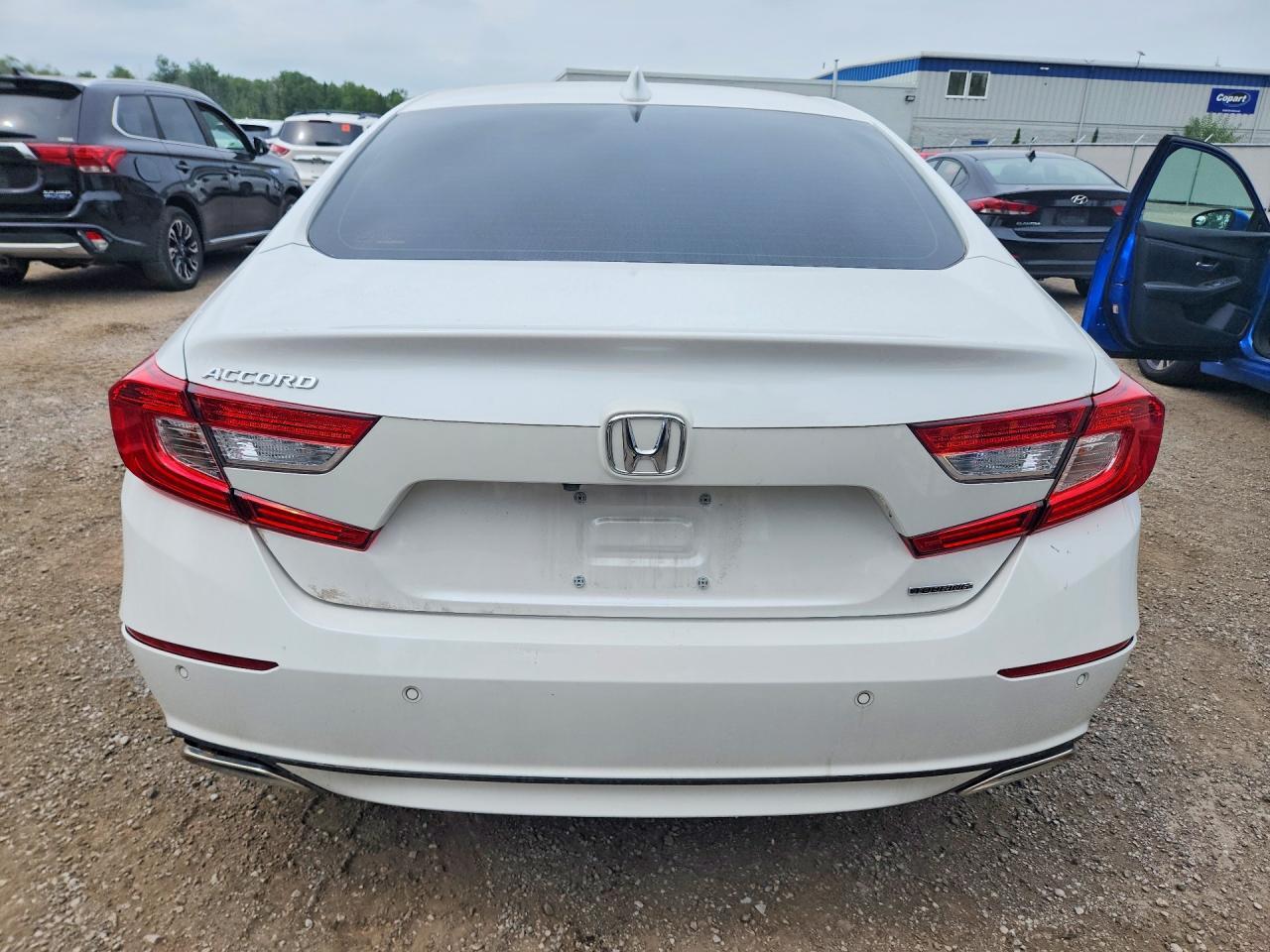 2021 HONDA ACCORD TOURING — Фото 6 из 13