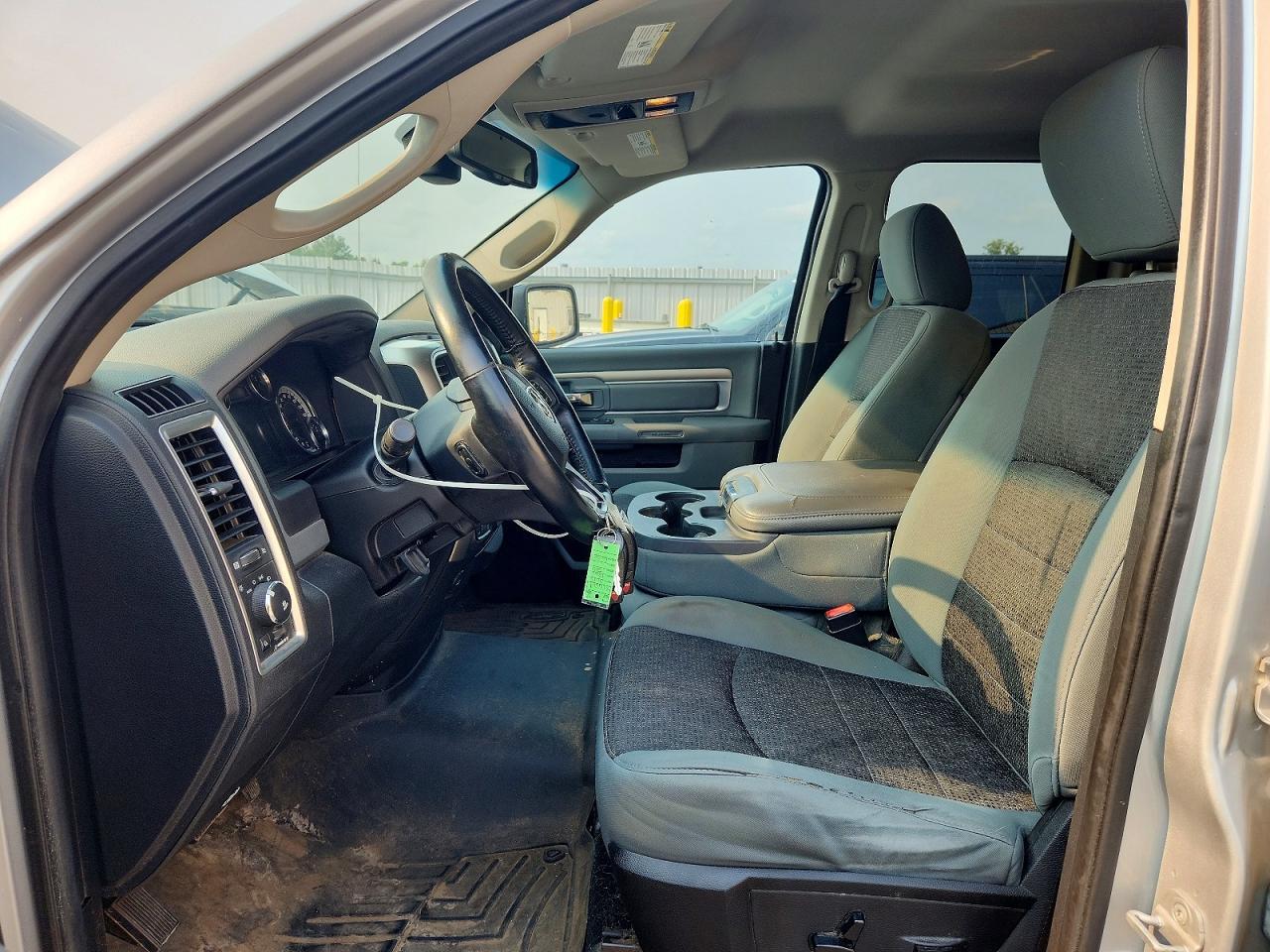 2013 RAM 1500 SLT — Фото 7 из 12