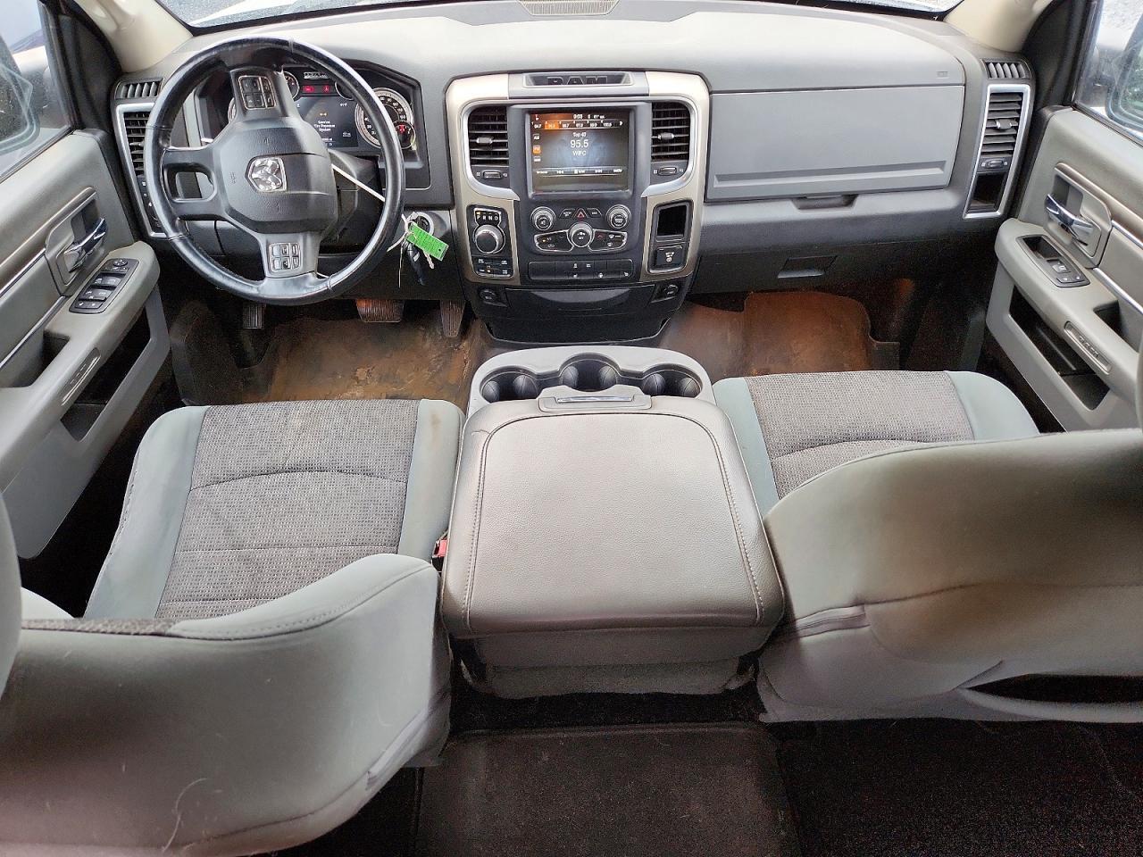 2013 RAM 1500 SLT — Фото 8 из 12