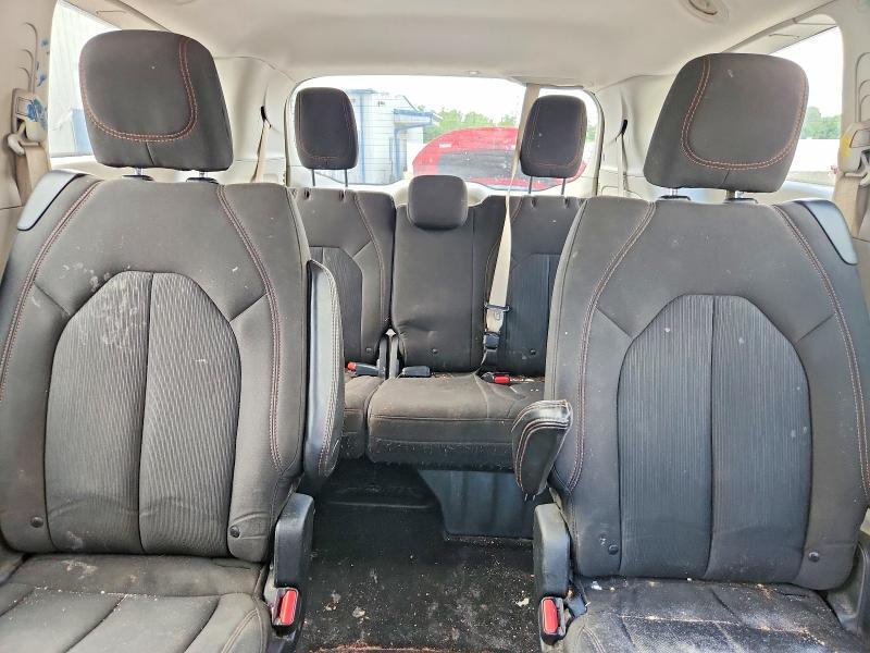 2017 CHRYSLER PACIFICA TOURING — Фото 10 из 13