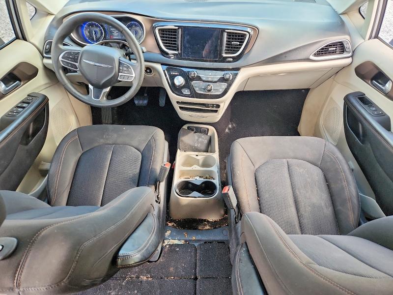 2017 CHRYSLER PACIFICA TOURING — Фото 8 из 13