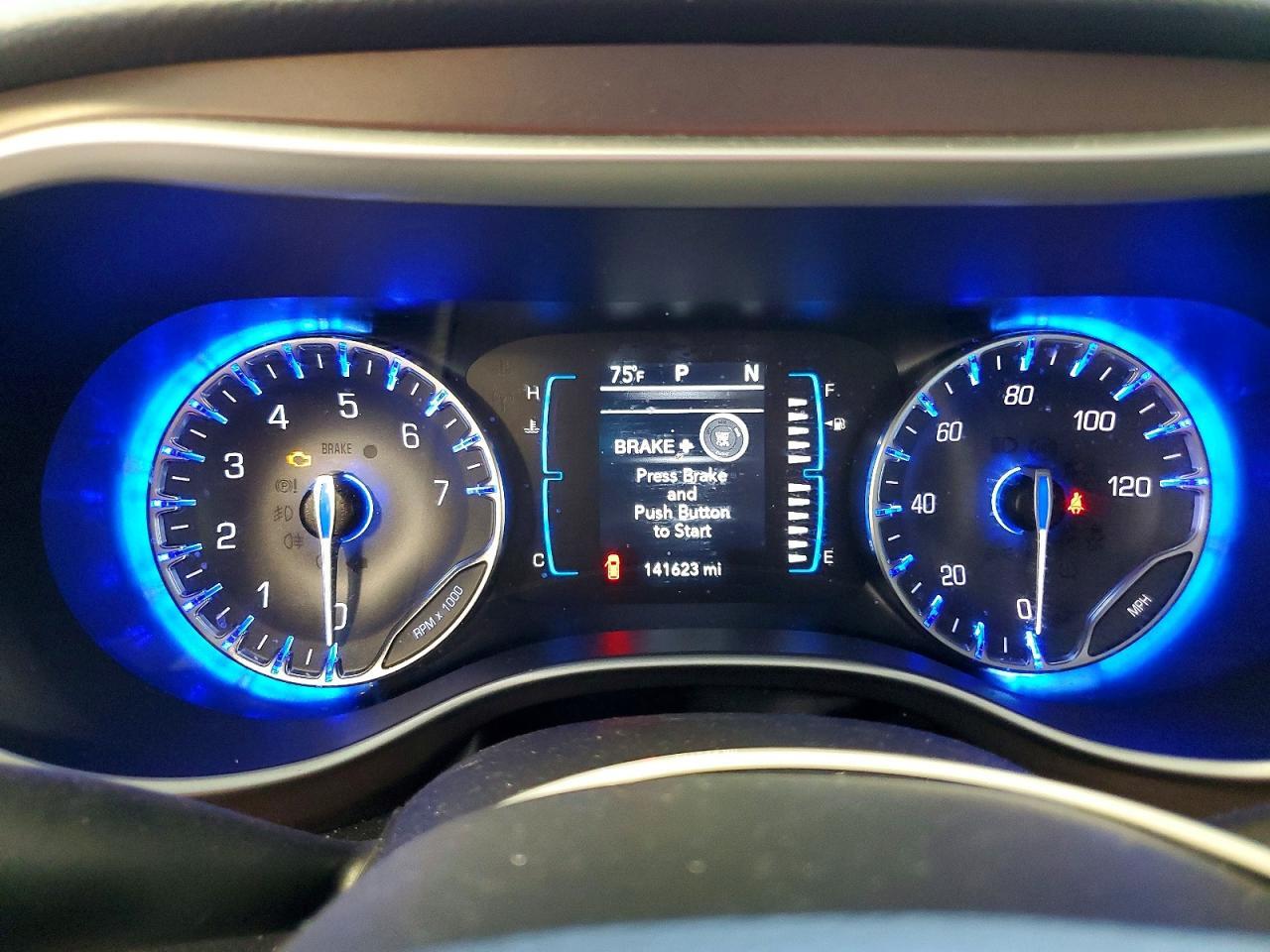 2017 CHRYSLER PACIFICA TOURING L — Фото 9 из 13