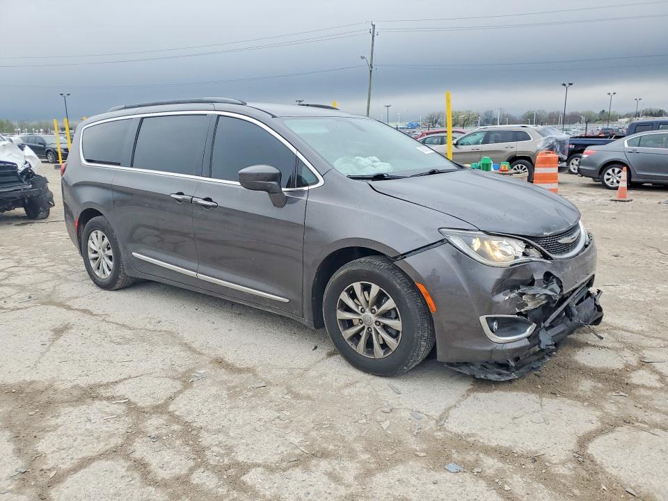2C4RC1BG4HR592437 2017 CHRYSLER PACIFICA photo no. 4