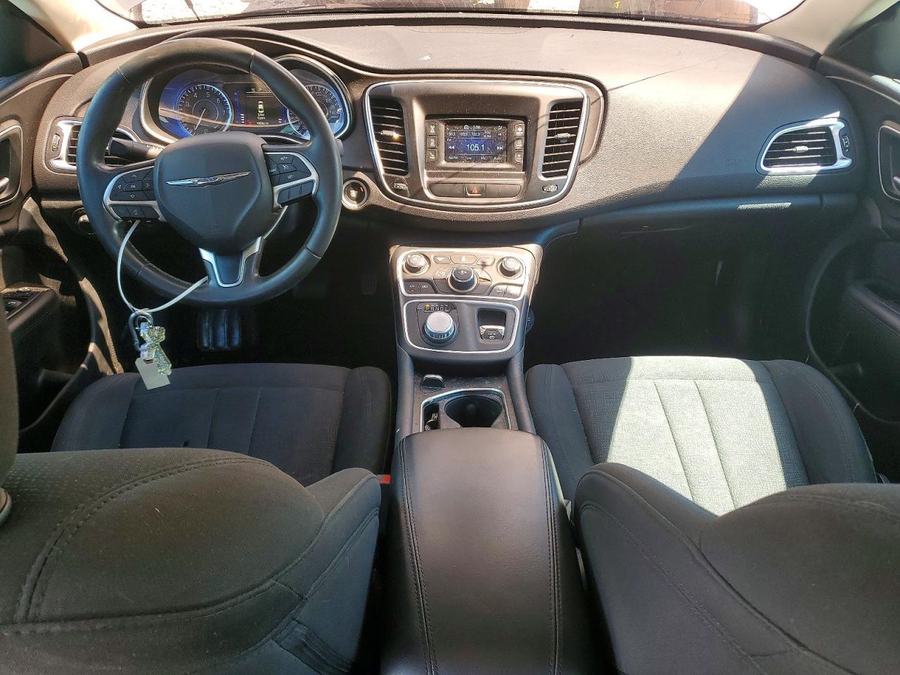 1C3CCCFB6HN501251 2017 CHRYSLER 200 photo no. 8