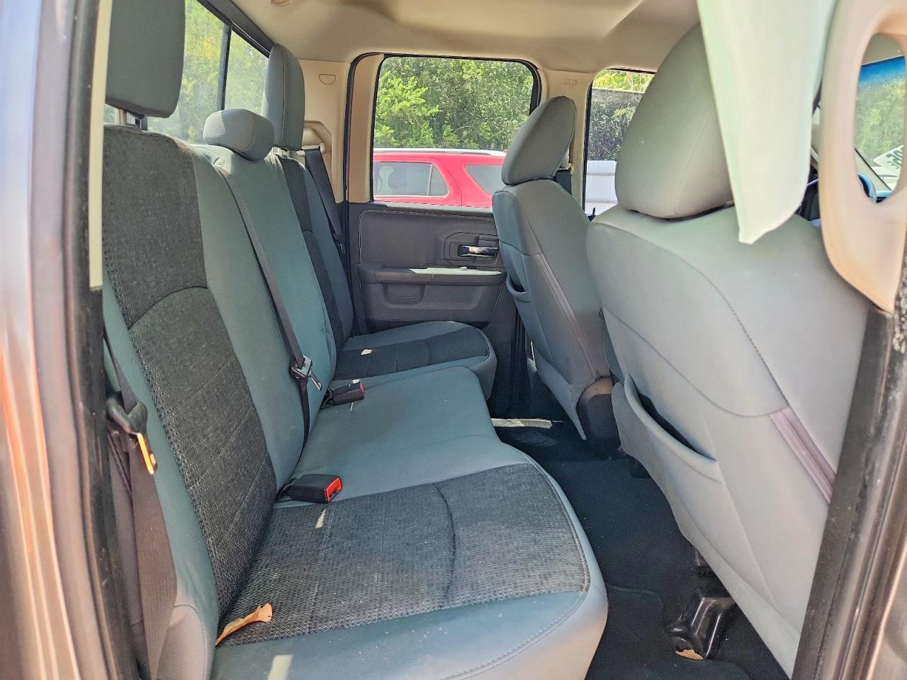 2013 RAM 1500 SLT — Фото 10 из 12