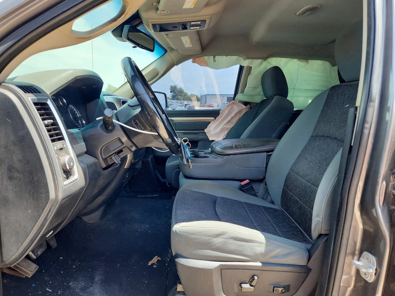 2013 RAM 1500 SLT — Фото 7 из 12