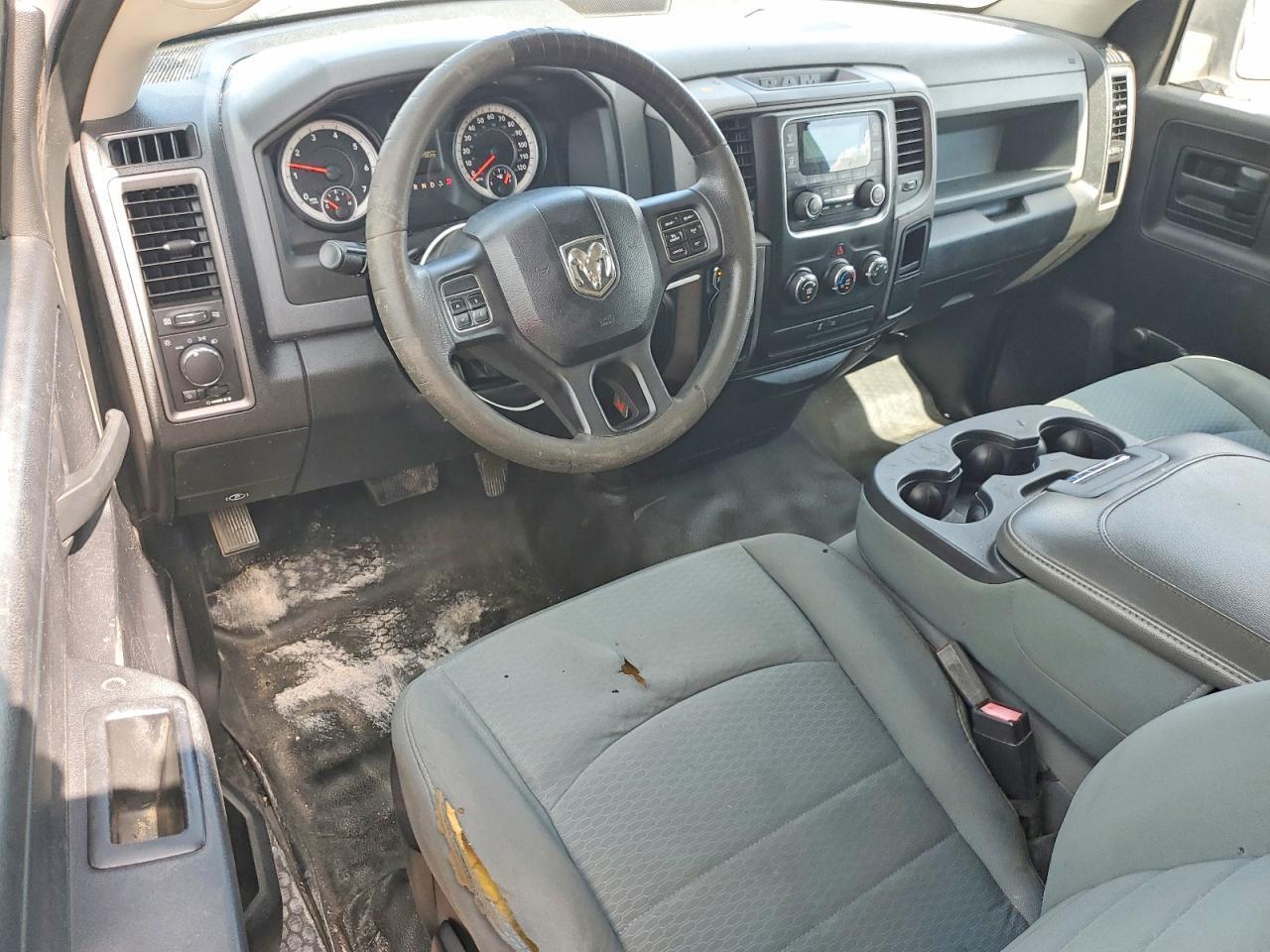 2013 RAM 1500 ST — Фото 8 из 13