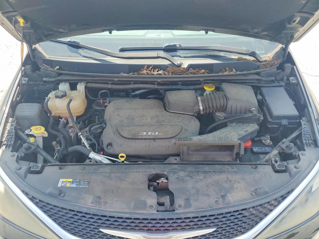 2017 CHRYSLER PACIFICA TOURING — Фото 12 из 13