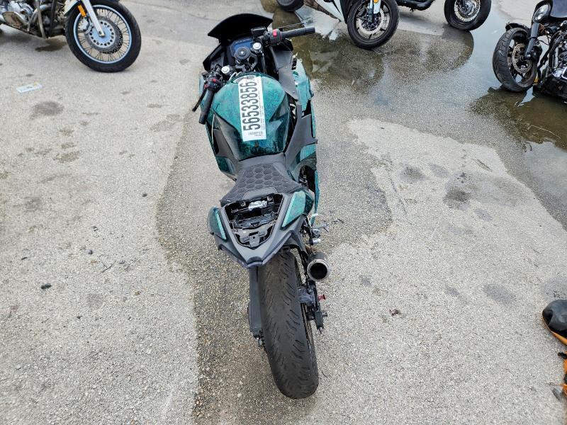 2025 KAWASAKI EX500 — Фото 6 из 9