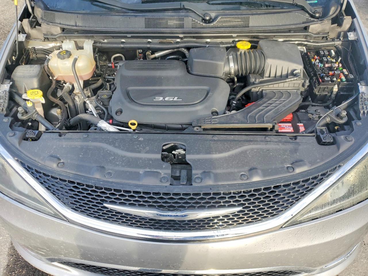 2017 CHRYSLER PACIFICA TOURING L — Фото 12 из 13