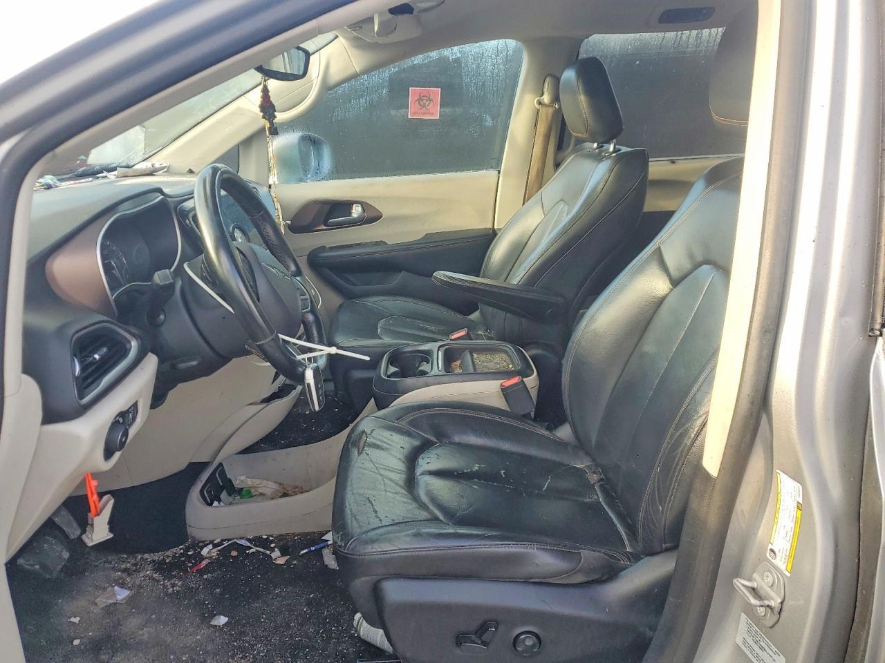 2017 CHRYSLER PACIFICA TOURING L — Фото 7 из 13