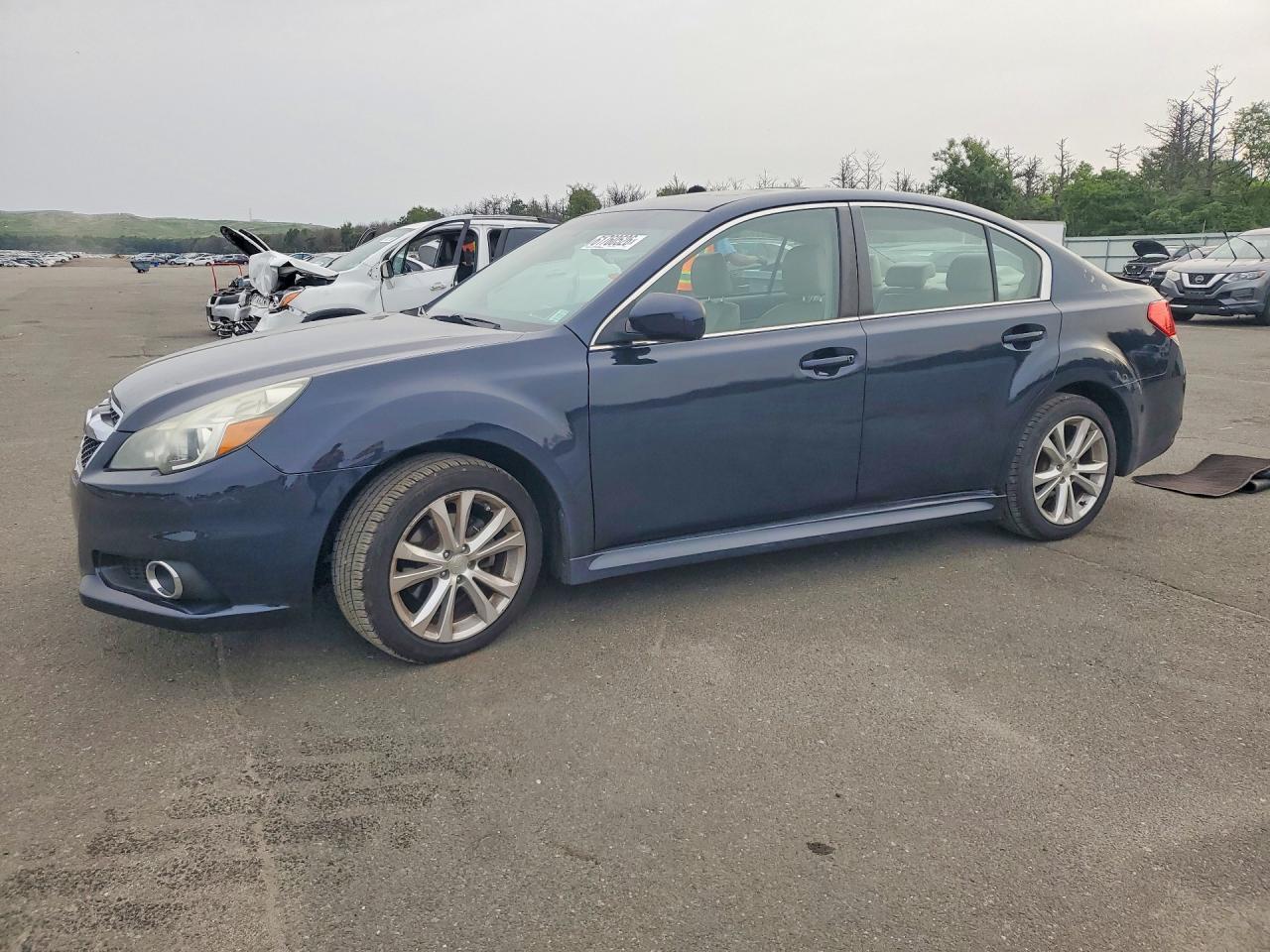4S3BMBK67D3045791 2013 SUBARU LEGACY photo no. 1