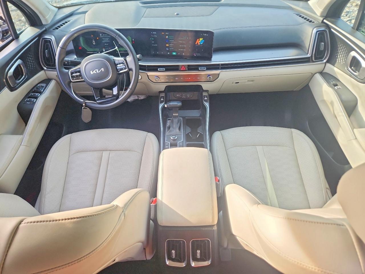 2025 KIA SORENTO S — Фото 8 из 13