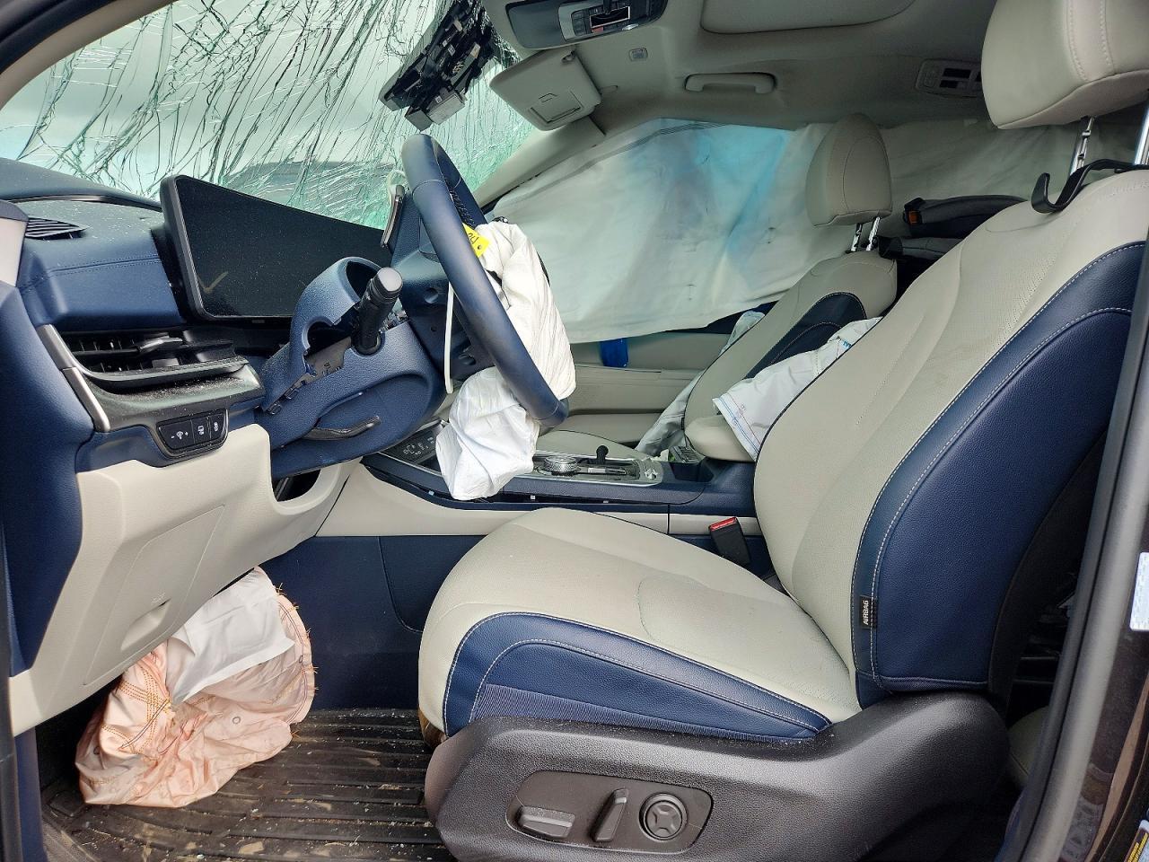 2025 KIA CARNIVAL HYBRID SX PRESTIGE — Фото 7 из 12
