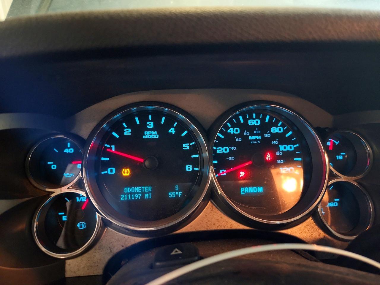 2011 GMC SIERRA K1500 SLE — Фото 9 из 12