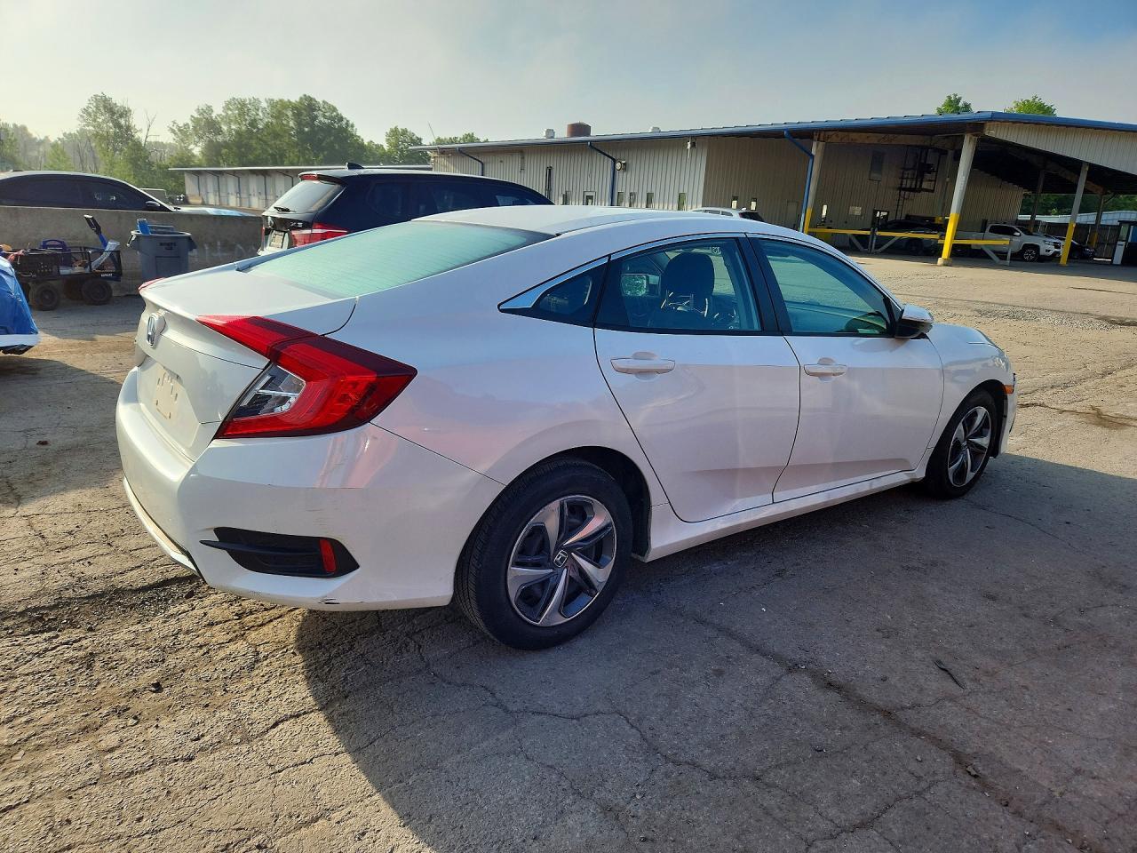 2021 HONDA CIVIC LX — Фото 3 из 12