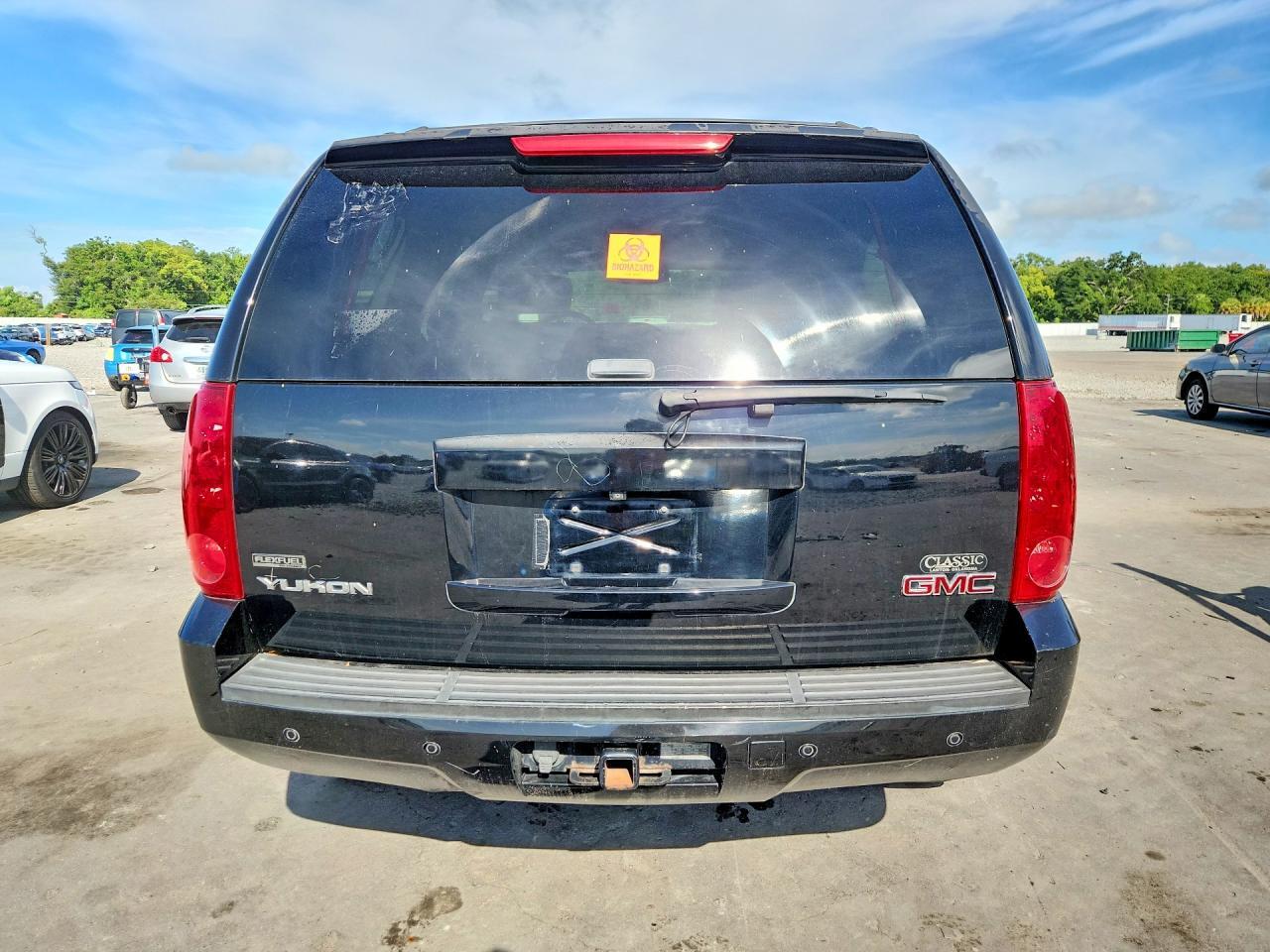 2011 GMC YUKON SLE — Фото 6 из 13