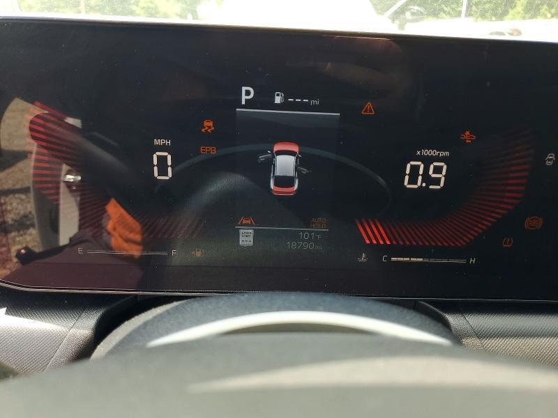 2025 KIA K4 LX — Фото 9 из 12