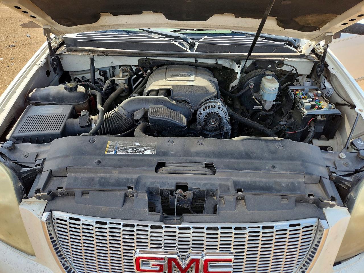 2011 GMC YUKON SLT — Фото 12 из 13