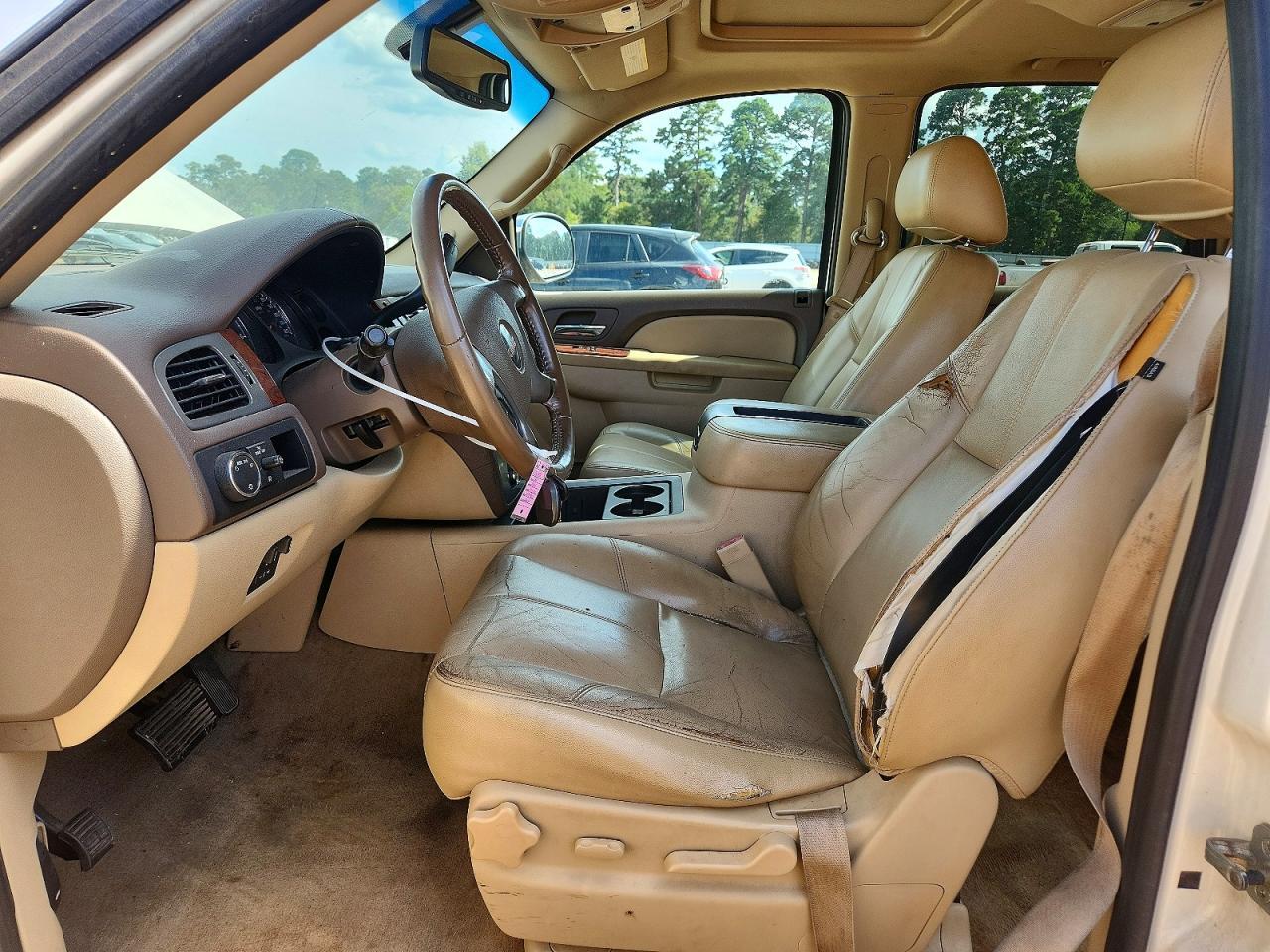 2011 GMC YUKON SLT — Фото 7 из 13