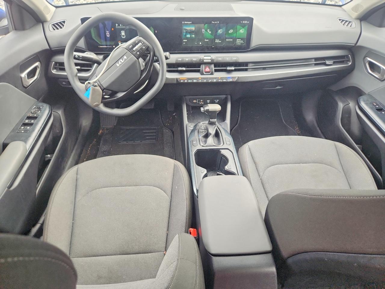 2025 KIA K4 LXS — Фото 8 из 12