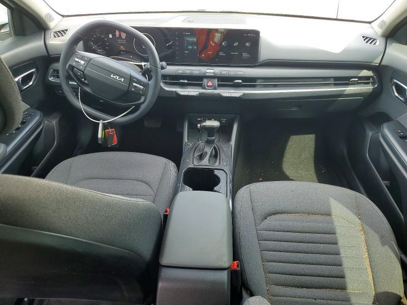 3KPFU4DE6SE137451 2025 KIA K4 photo no. 8