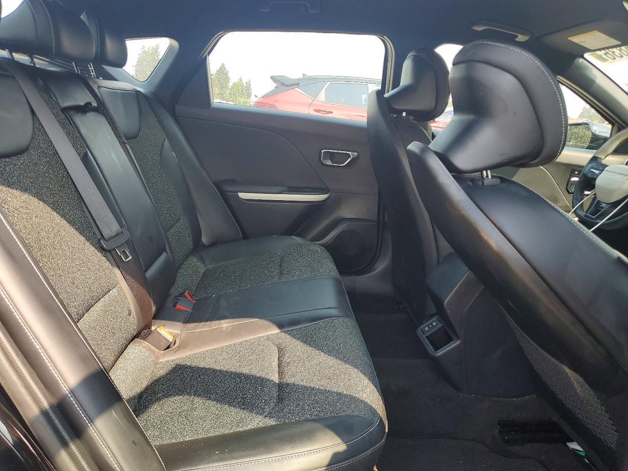 2025 KIA K4 GT LINE — Фото 10 из 13