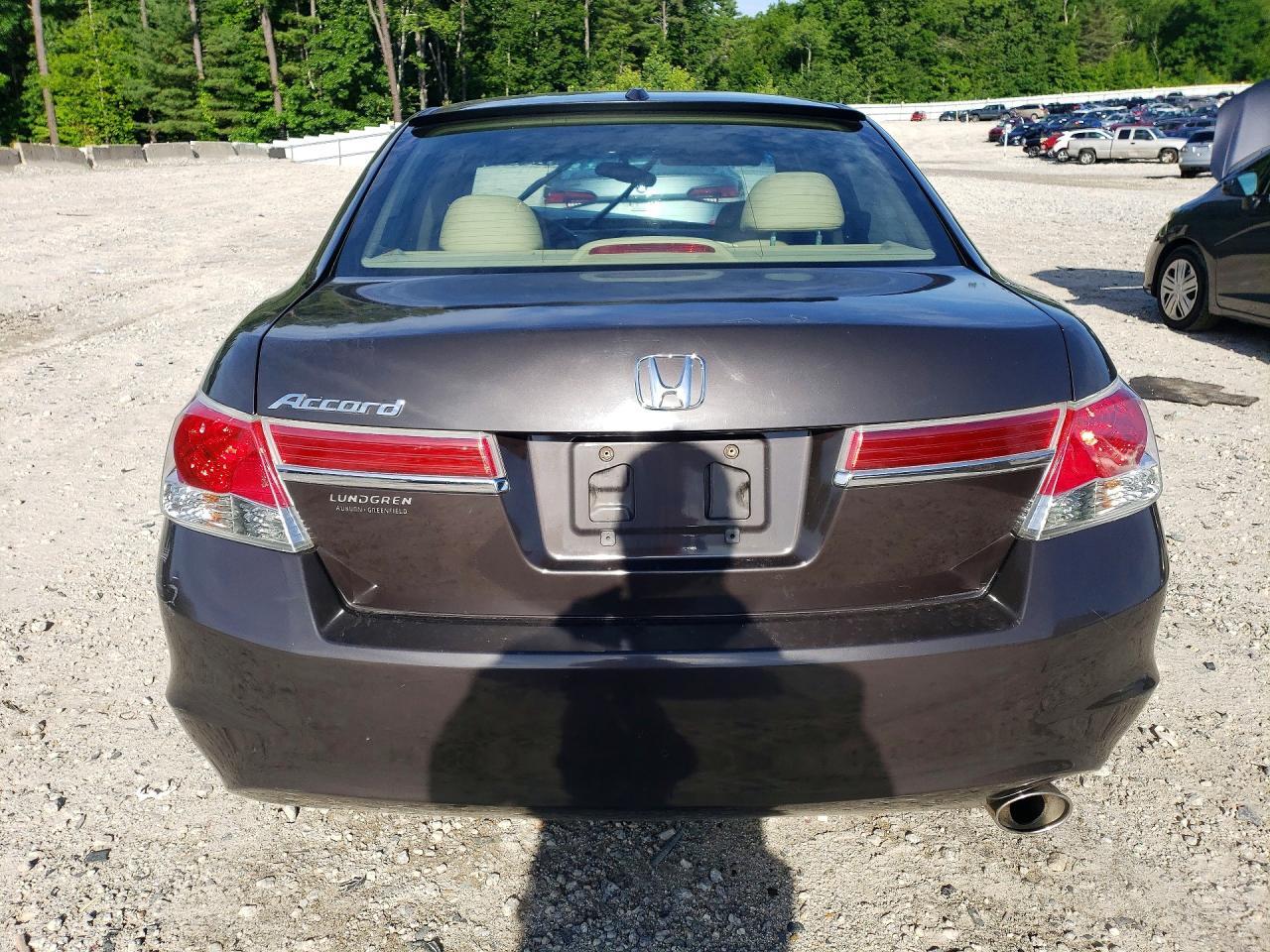1HGCP2F82BA042671 2011 HONDA ACCORD photo no. 6