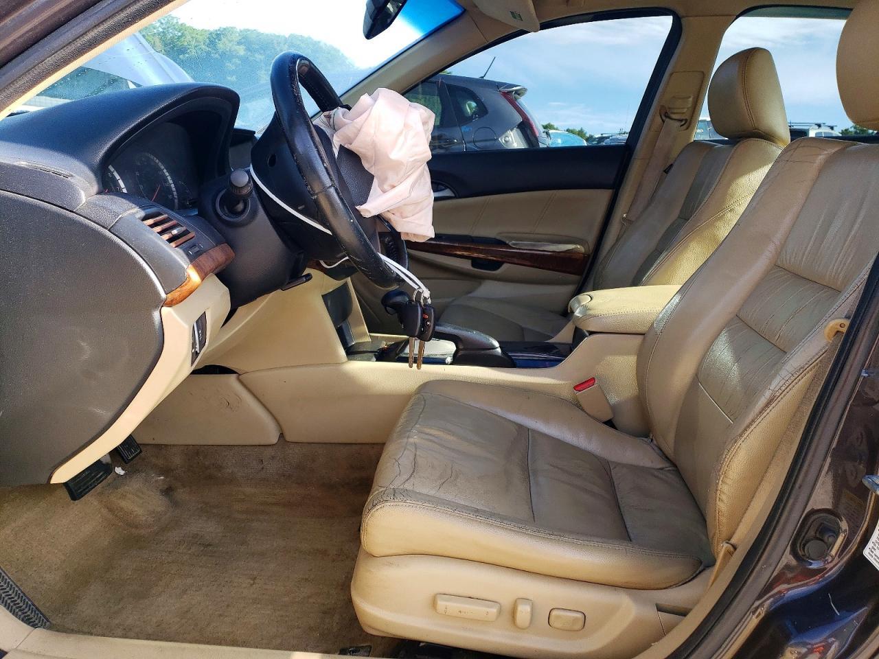 1HGCP2F82BA042671 2011 HONDA ACCORD photo no. 7