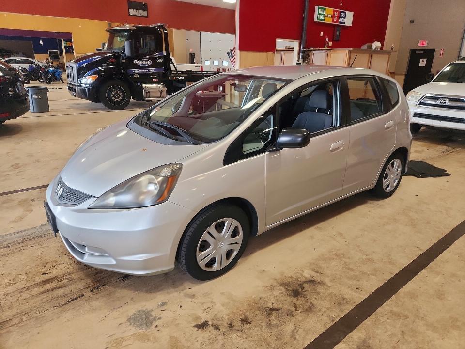 2011 HONDA FIT JHMGE8H33BC008512
