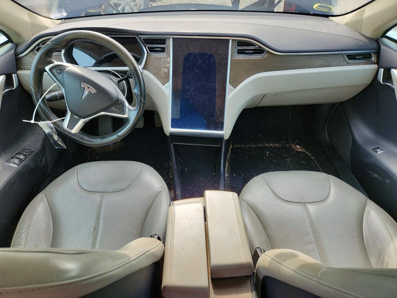 2013 TESLA MODEL S — Фото 8 из 12