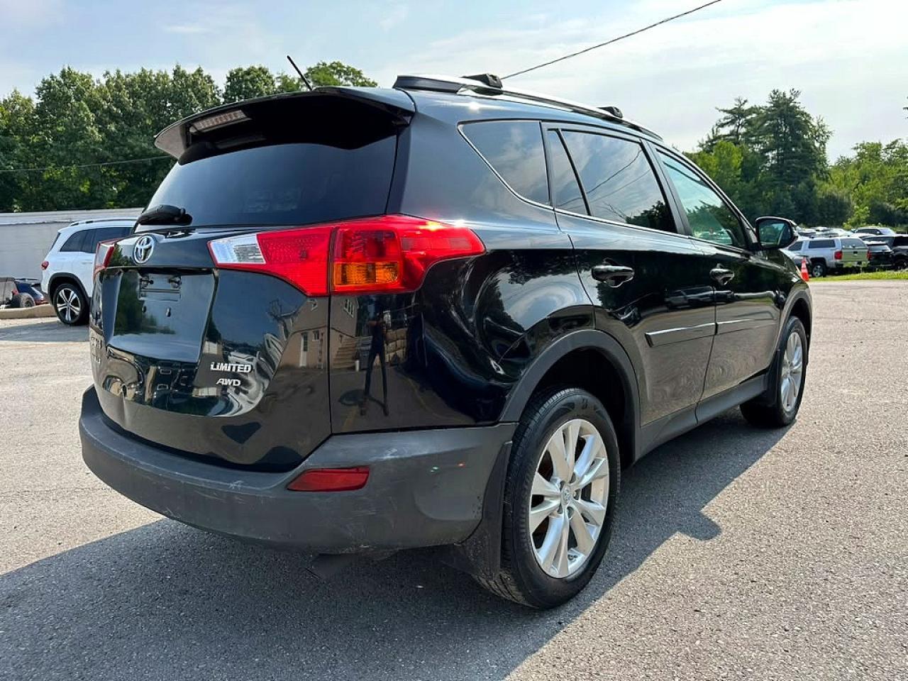2T3DFREV5DW071429 2013 TOYOTA RAV4 photo no. 3