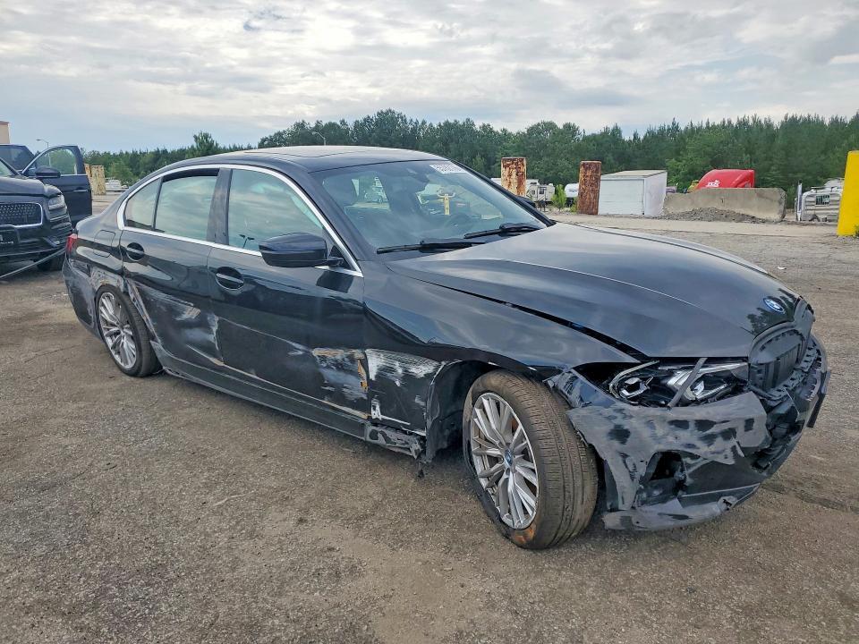 2024 BMW 330E — Фото 4 из 12