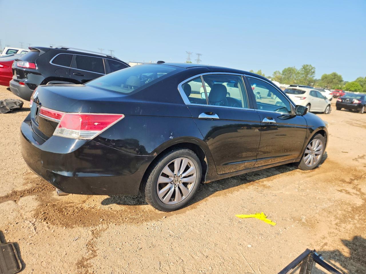 1HGCP3F85BA008956 2011 HONDA ACCORD photo no. 3