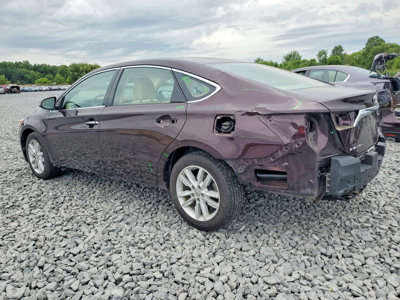 4T1BK1EB1DU014048 2013 TOYOTA AVALON photo no. 2