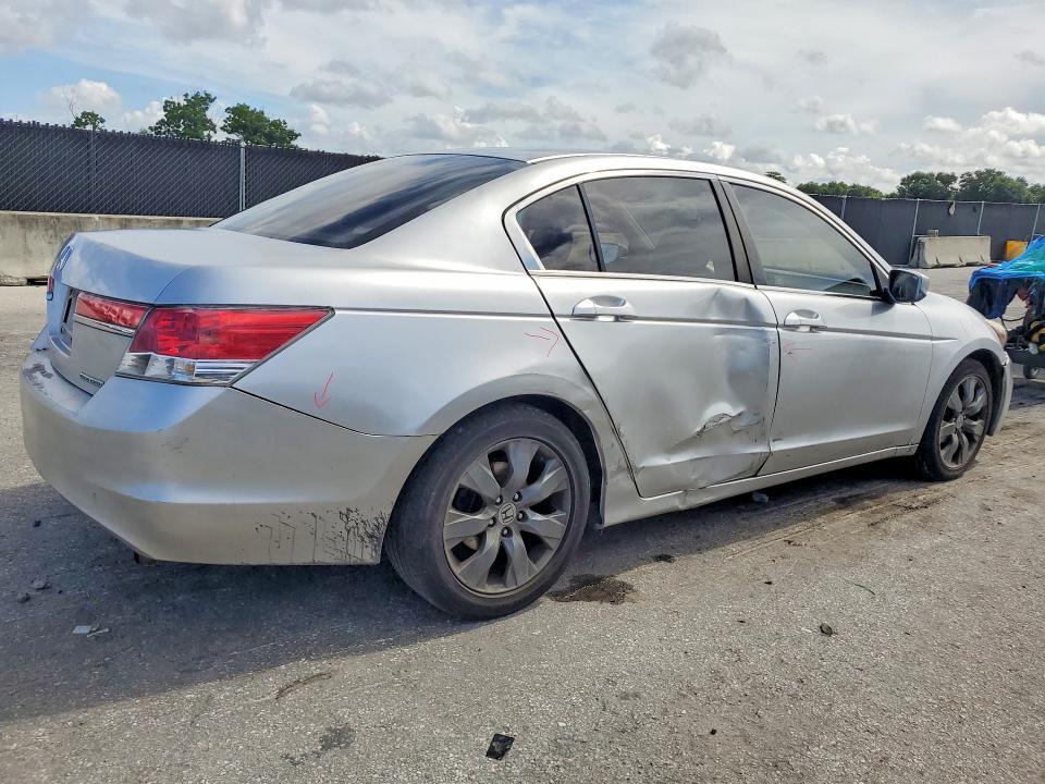 2011 HONDA ACCORD SE — Фото 3 из 12