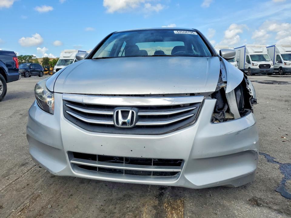 2011 HONDA ACCORD SE — Фото 5 из 12