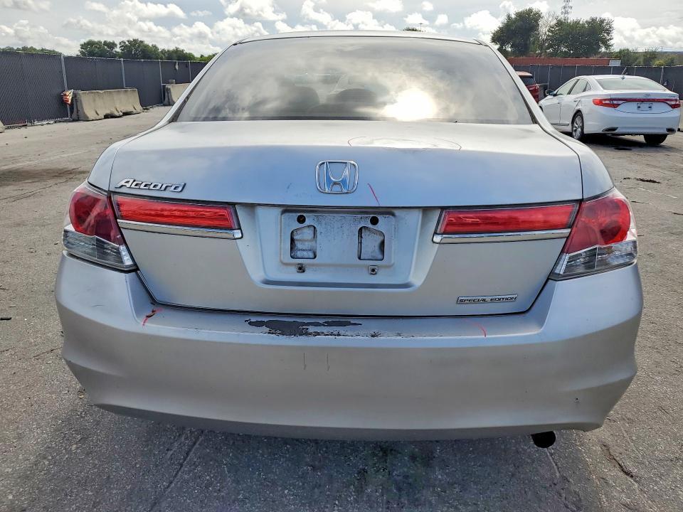 2011 HONDA ACCORD SE — Фото 6 из 12
