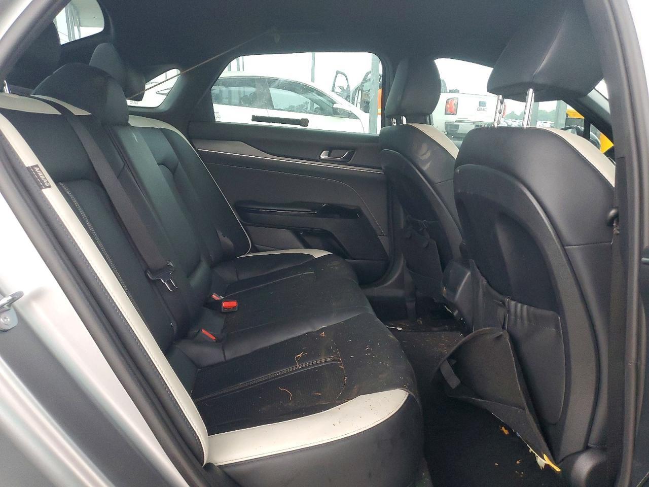 2025 KIA K5 GT LINE — Фото 10 из 12