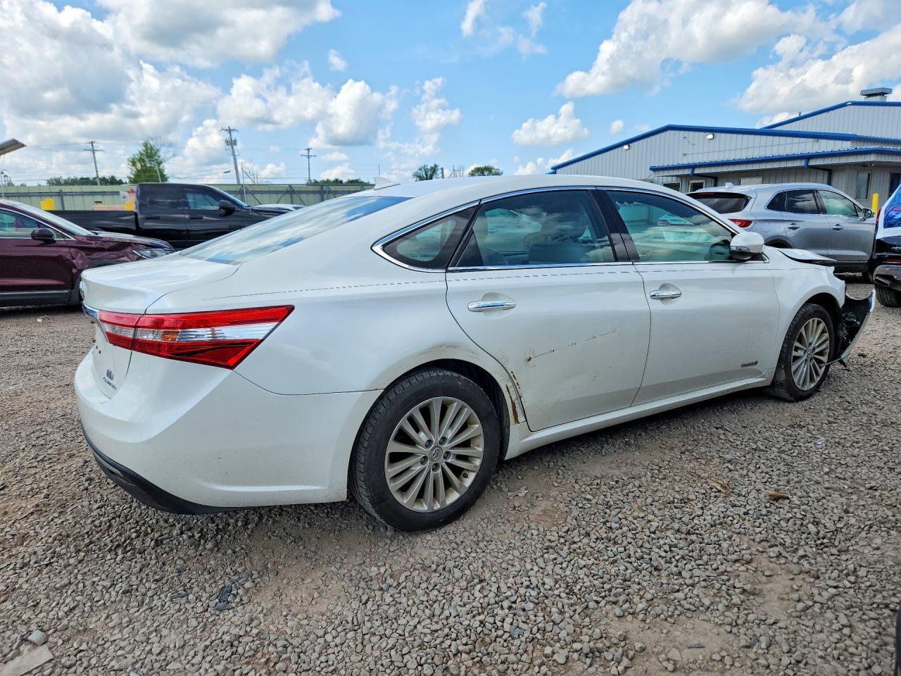 2013 TOYOTA AVALON HYBRID LIMITED — Фото 3 из 13