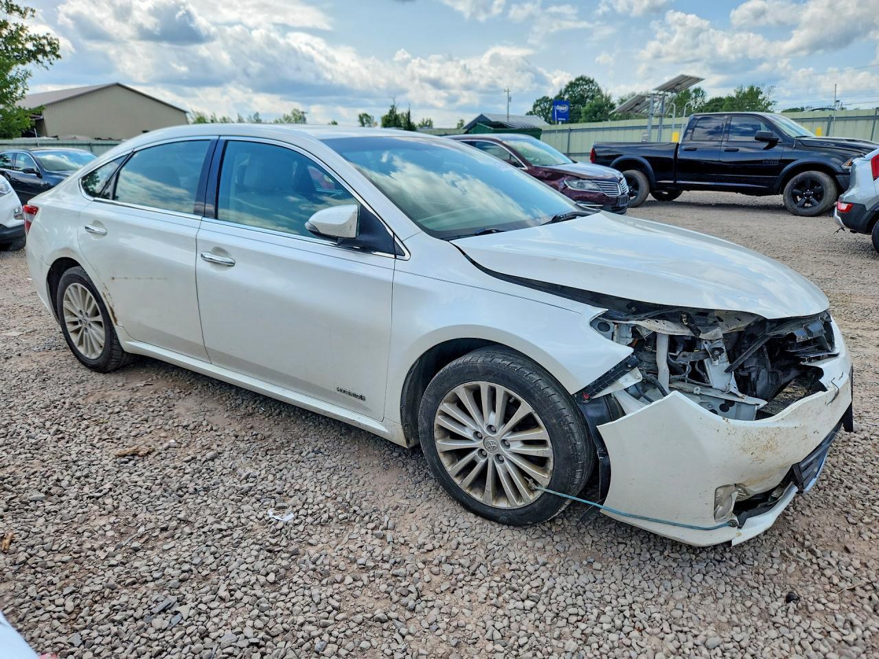 2013 TOYOTA AVALON HYBRID LIMITED — Фото 4 из 13